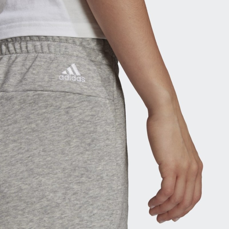 Pantalón Adidas Corto Essentials Slim Logo